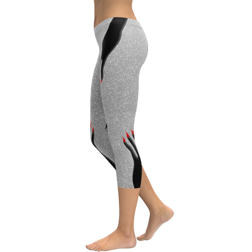 Hand Illusion Capris