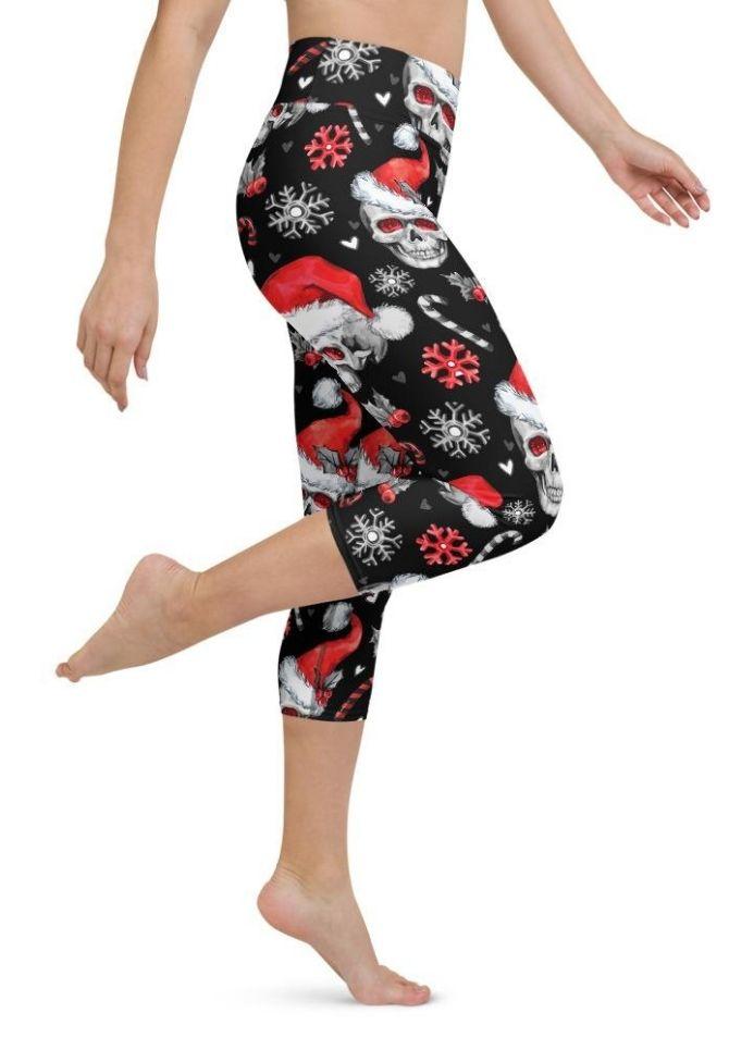 Christmassy Skulls Yoga Capris