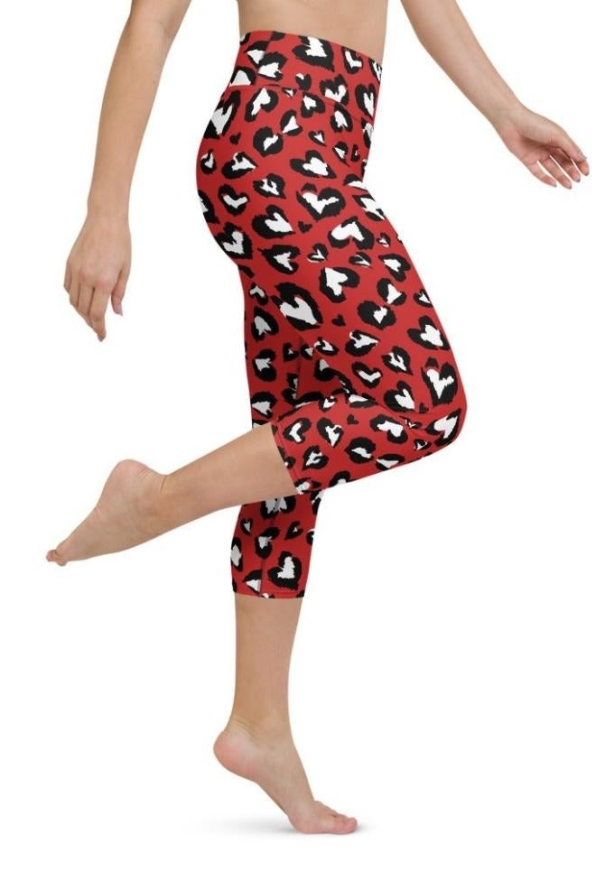 Leopard Hearts Yoga Capris