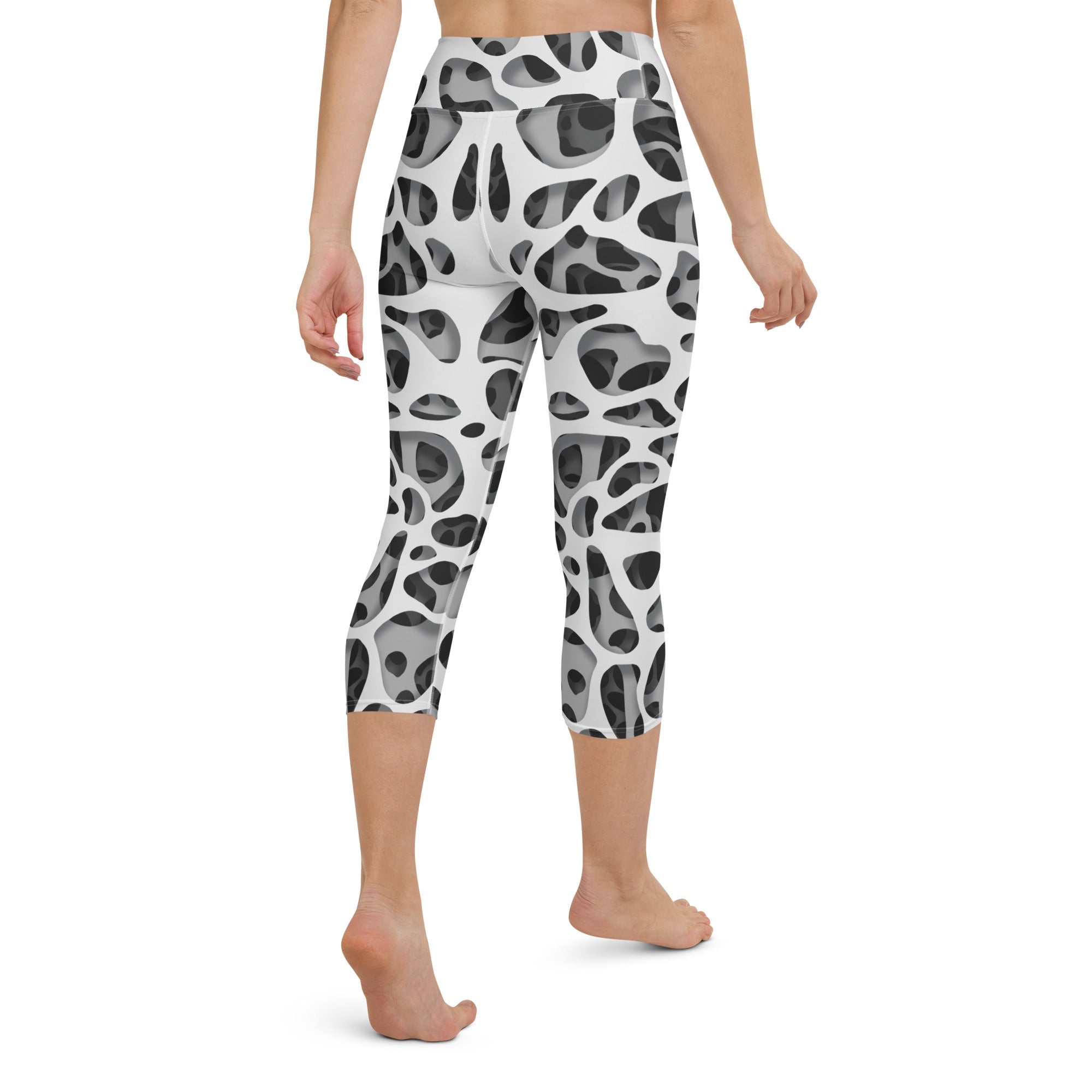 Web Illusion Pattern Yoga Capris