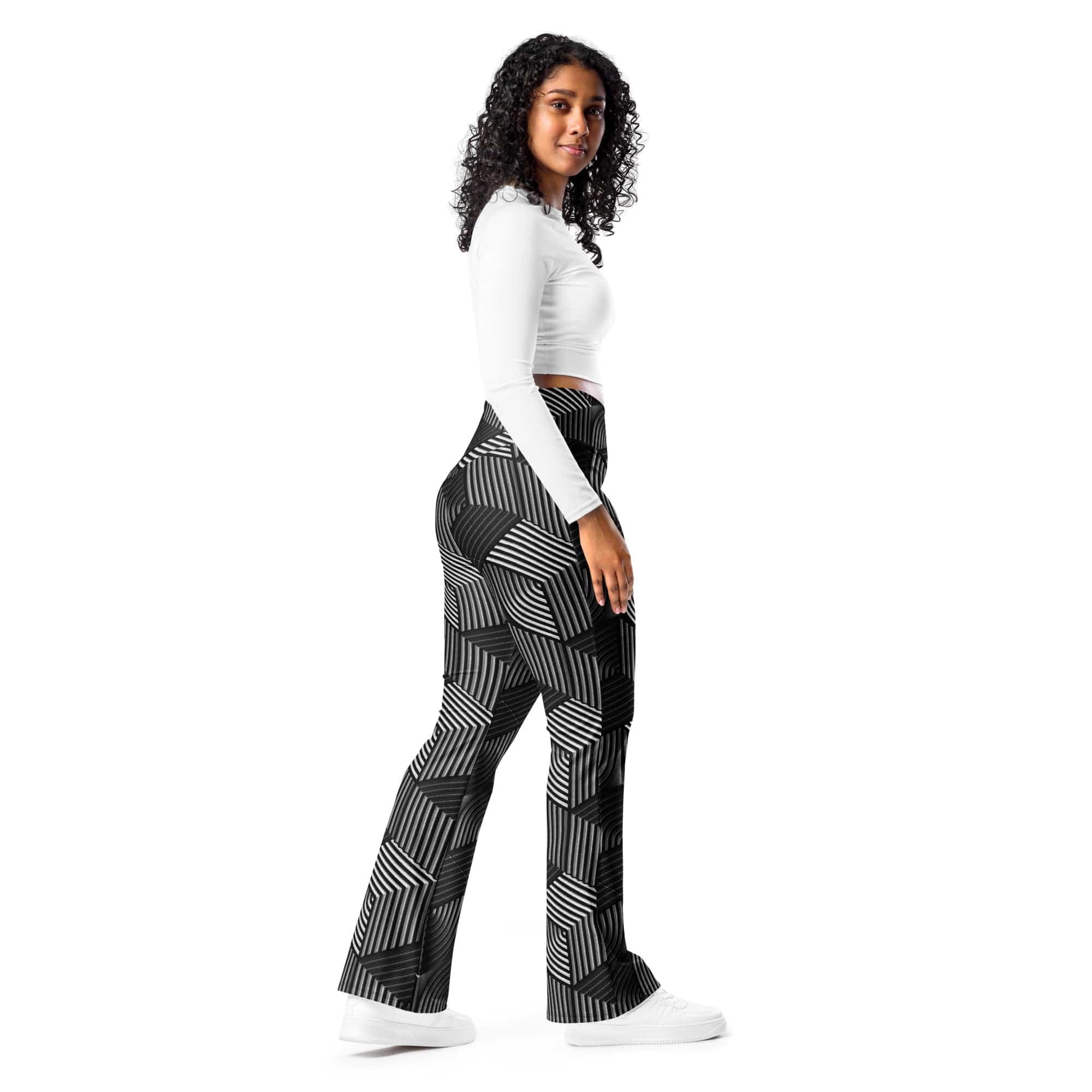 3D Geometric Pattern Flare Leggings