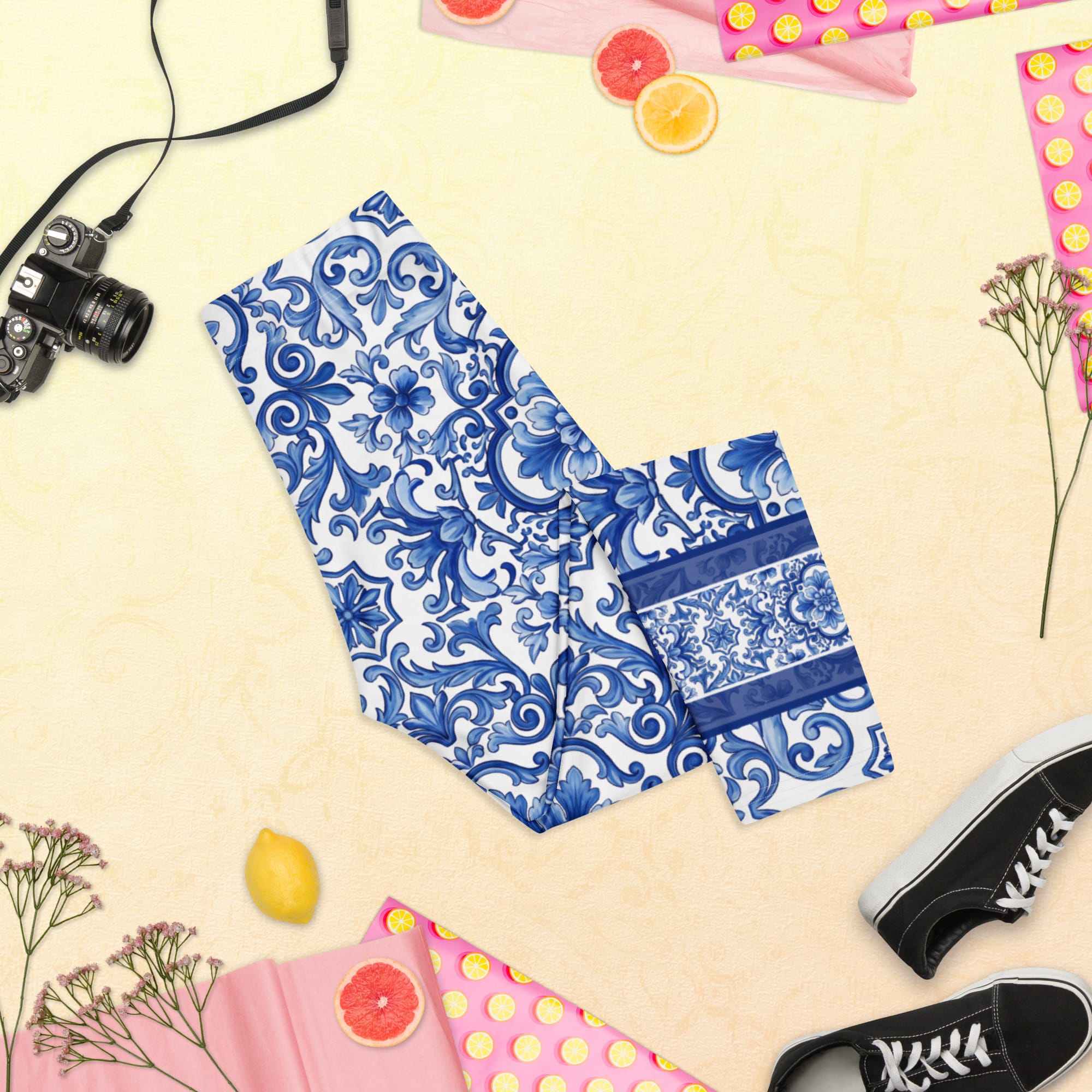 Blue Majolica Capris