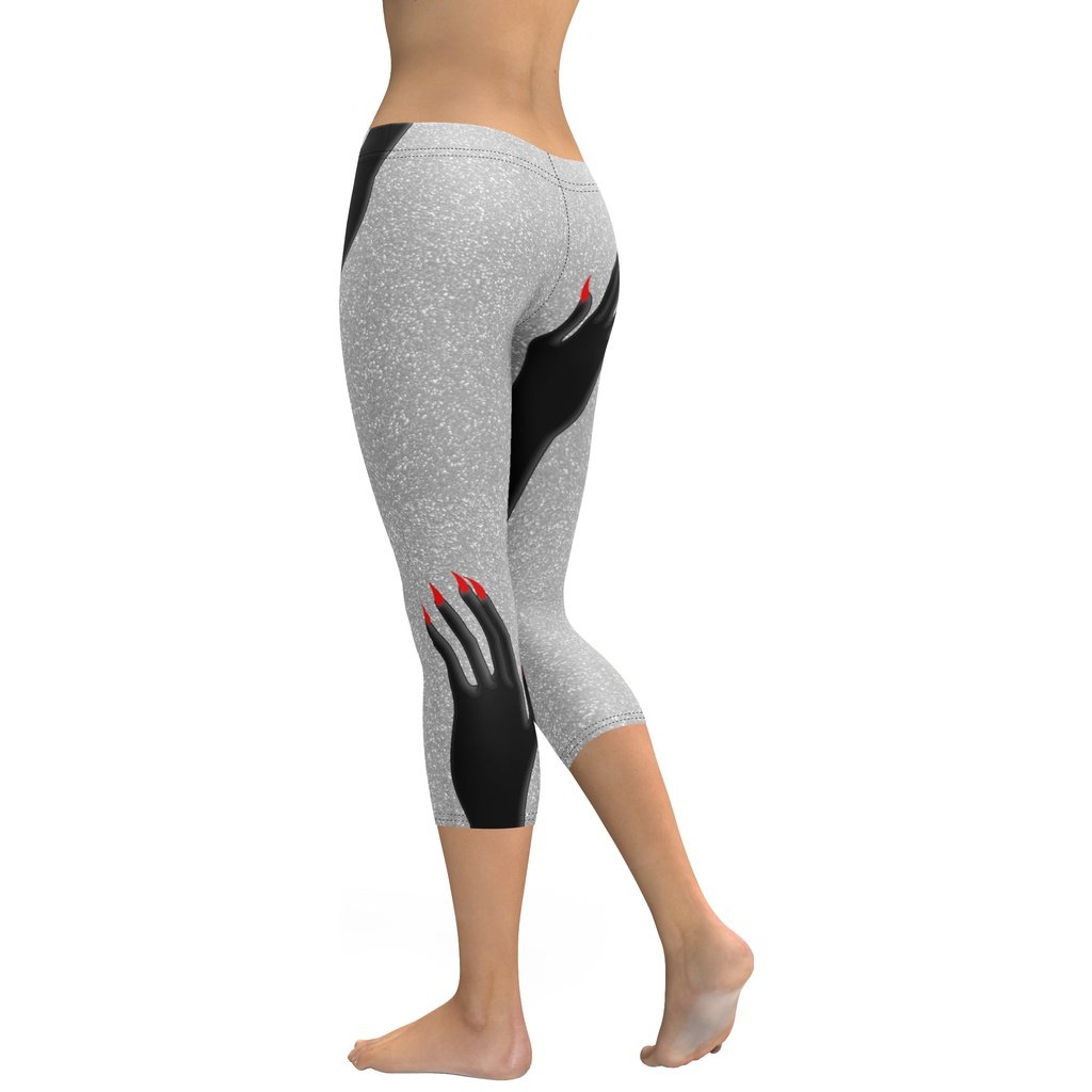Hand Illusion Capris