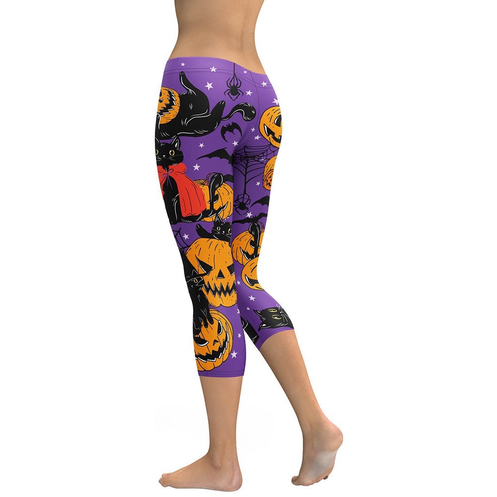 Kitty Loves Halloween Capris