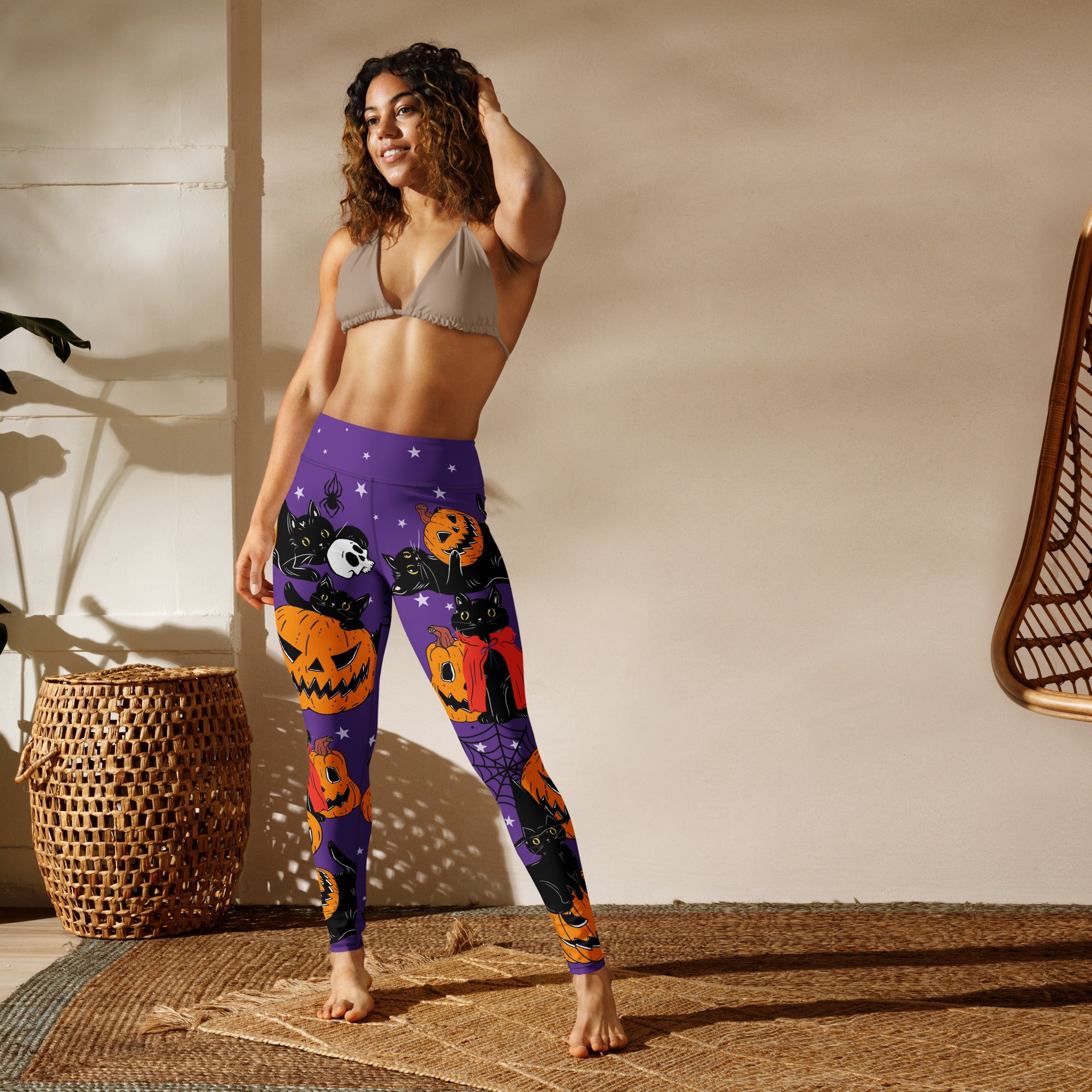 Kitty Loves Halloween Yoga Leggings