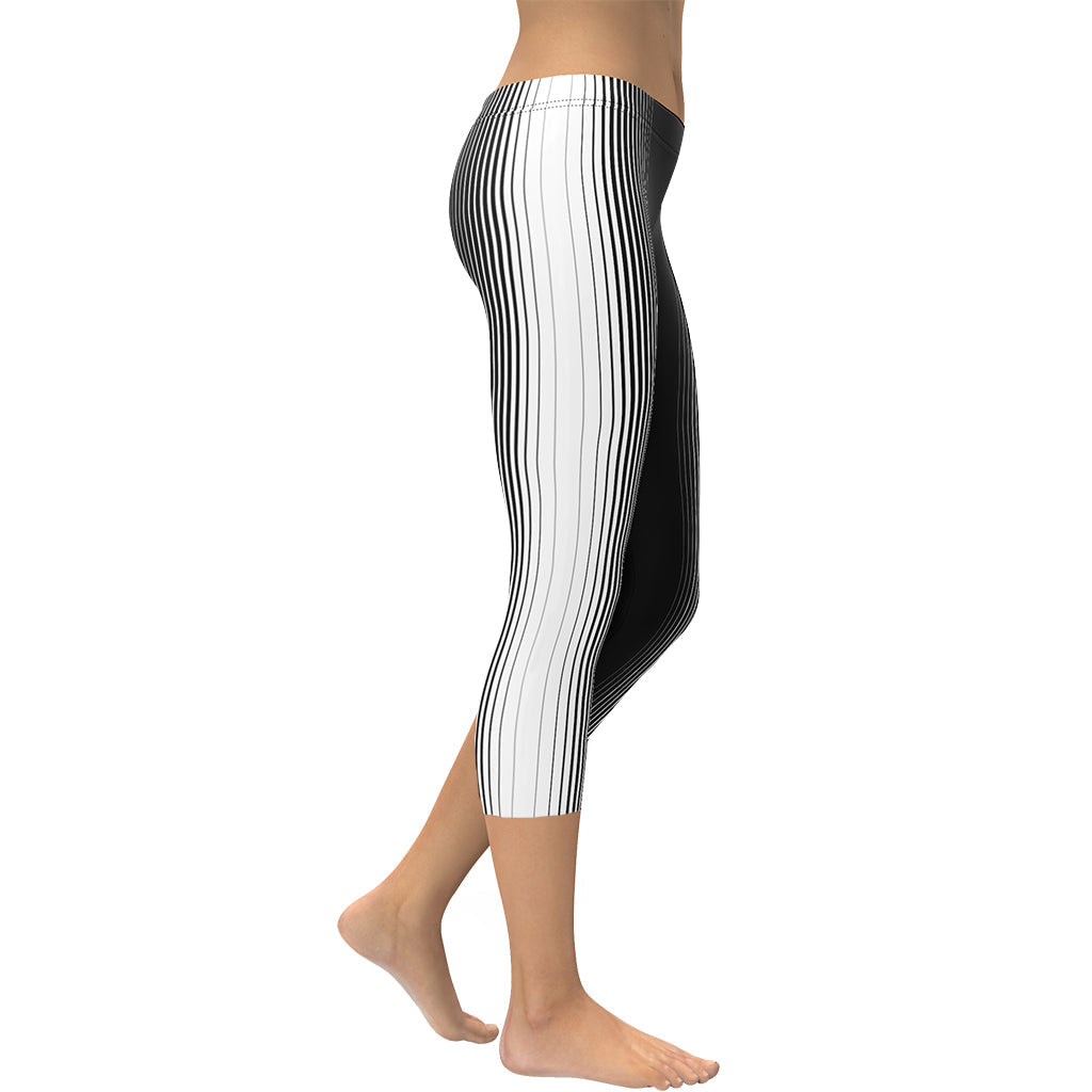 Optical Illusion Vertical Lines Capris