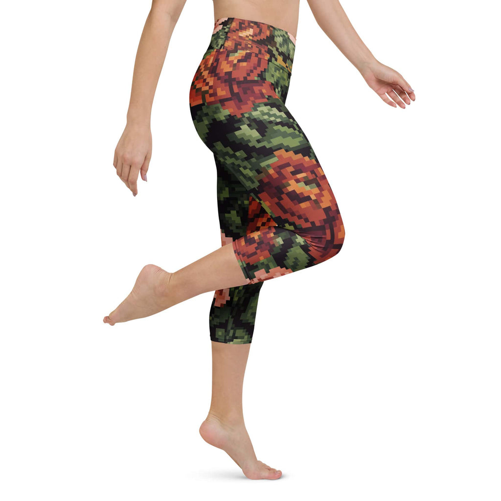 Pixel Floral Yoga Capris