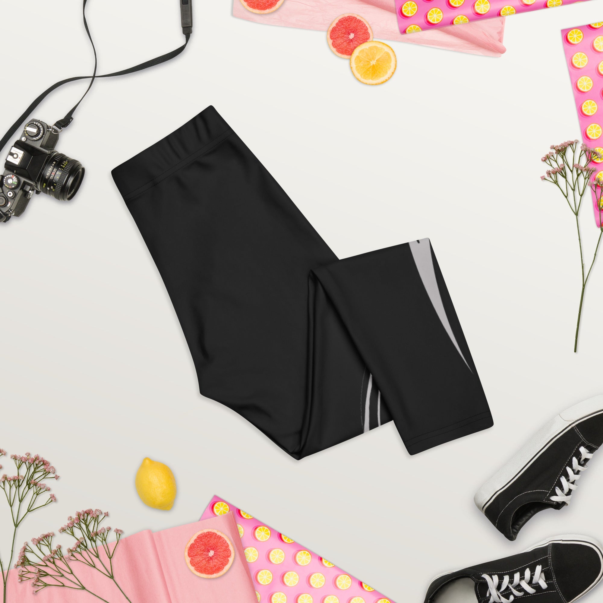 Red Lip Muse Capris