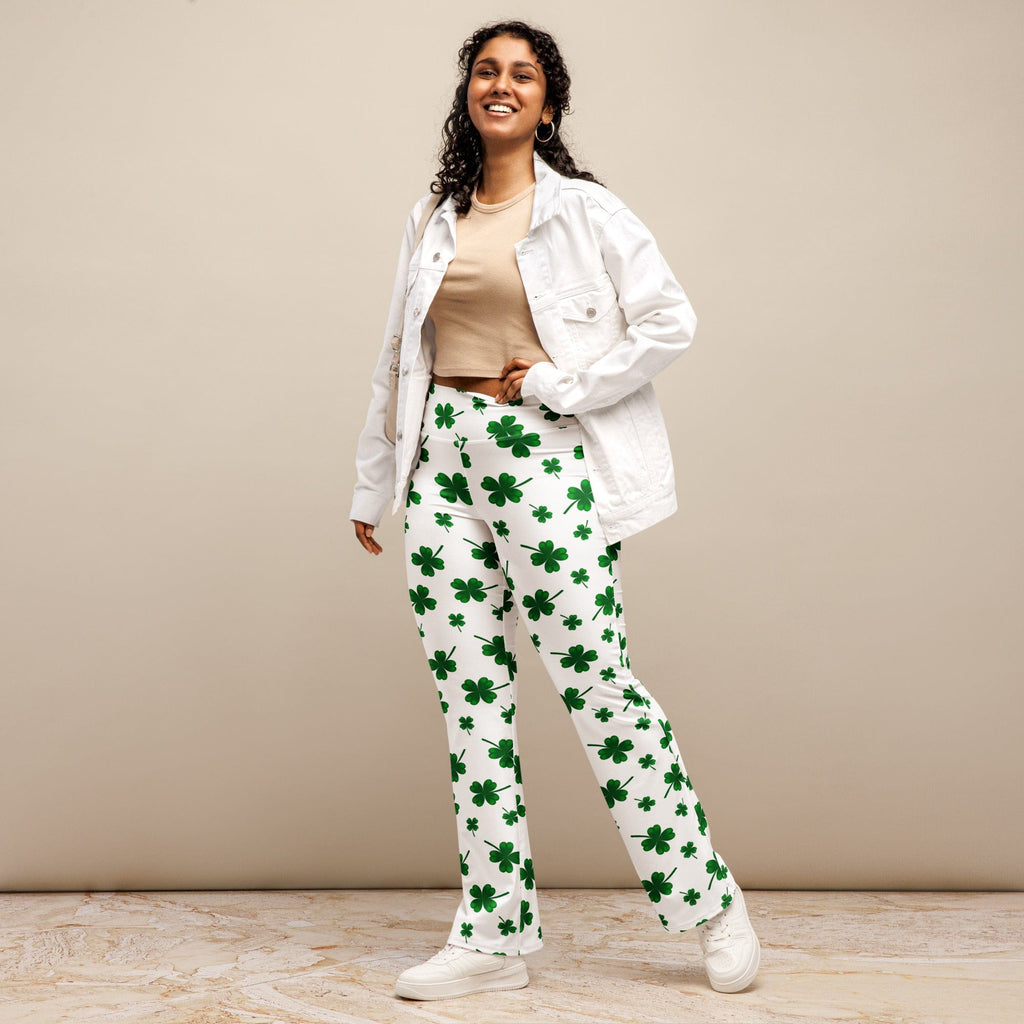 St. Patricks Day Shamrock Flare Leggings