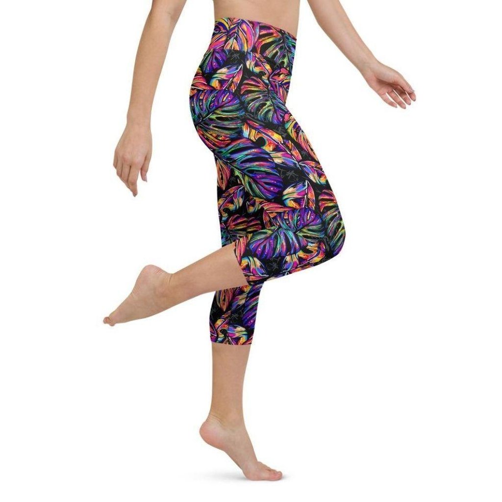 Artsy Tropical Yoga Capris