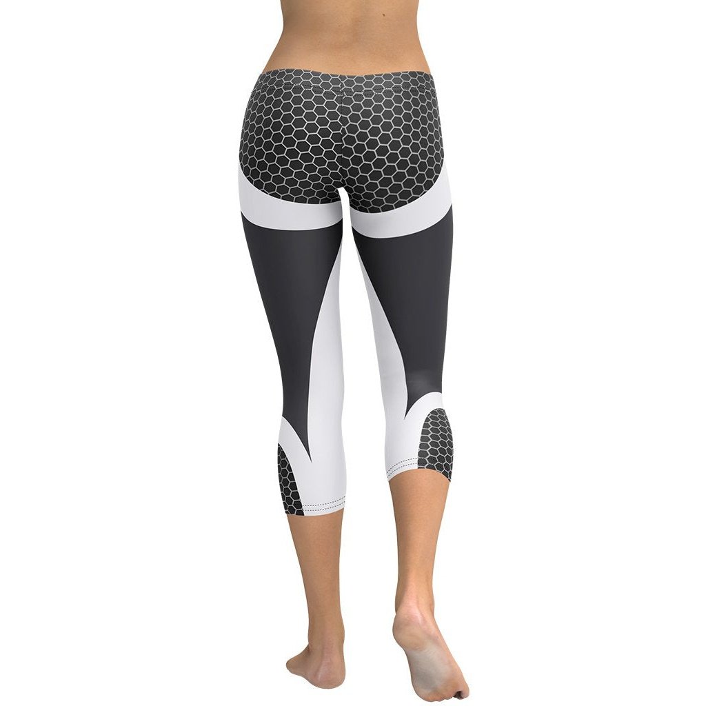 Beehive Geometric Capris Onyx Black