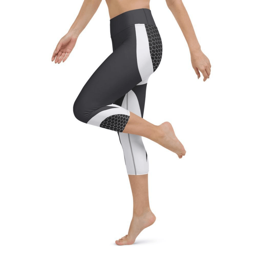 Beehive Geometric Yoga Capris Onyx Black
