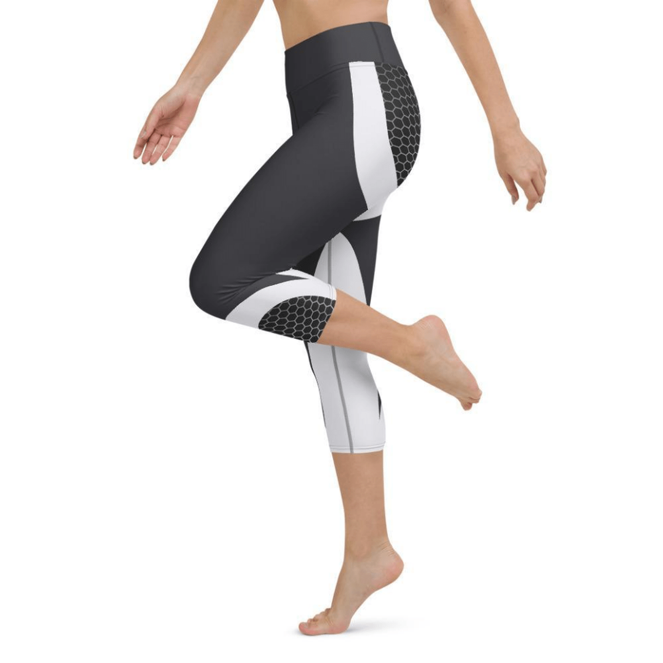 Beehive Geometric Yoga Capris Onyx Black
