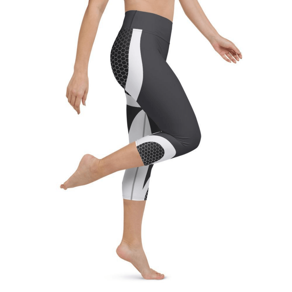 Beehive Geometric Yoga Capris Onyx Black