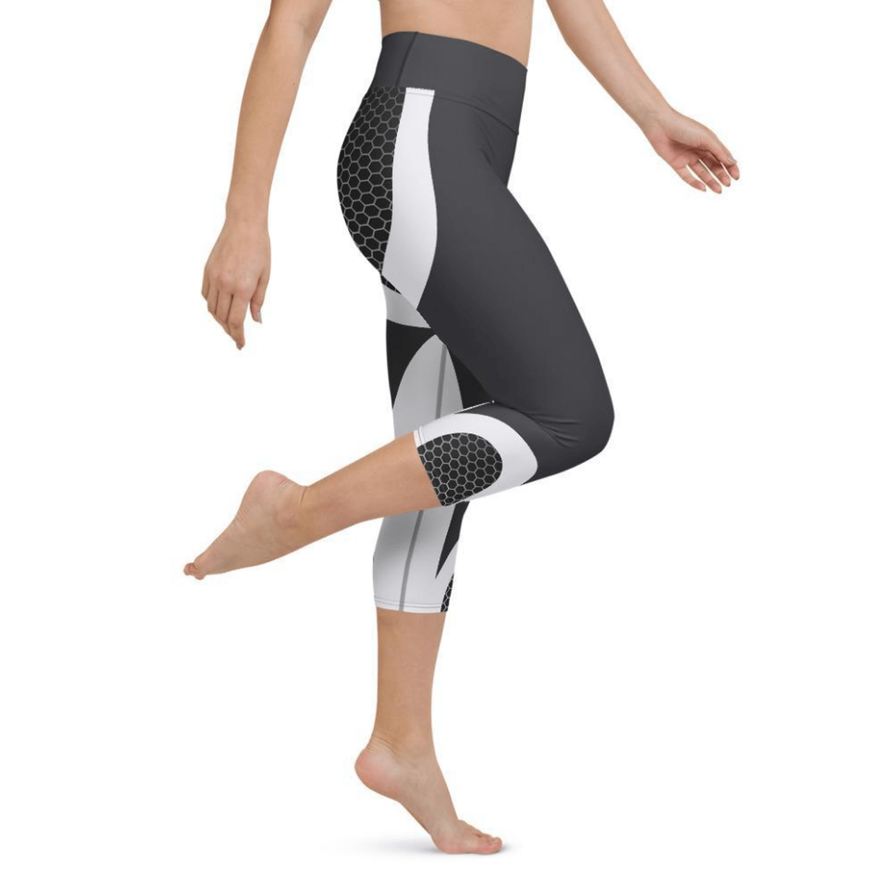 Beehive Geometric Yoga Capris Onyx Black