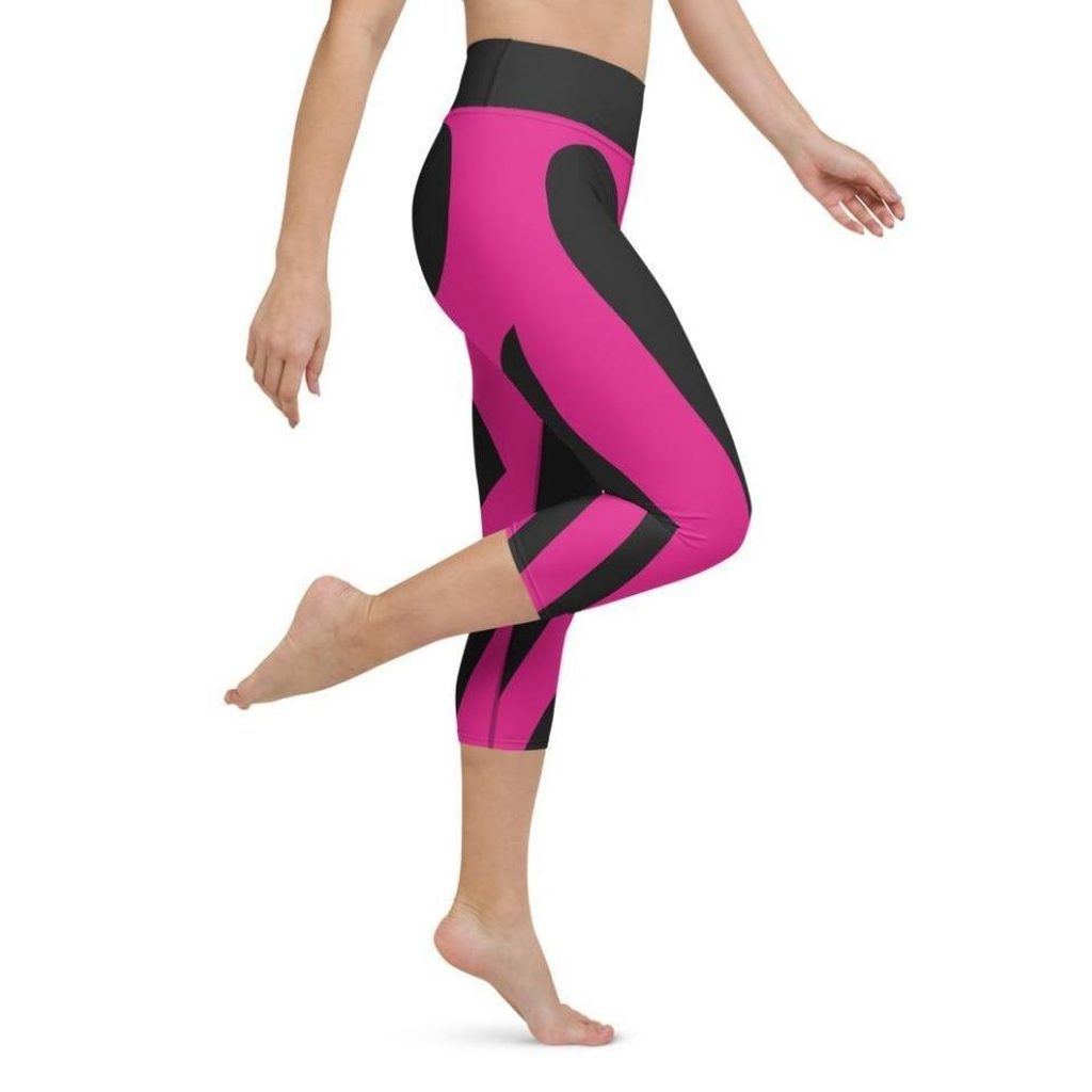 Black & Pink Heart Shaped Yoga Capris
