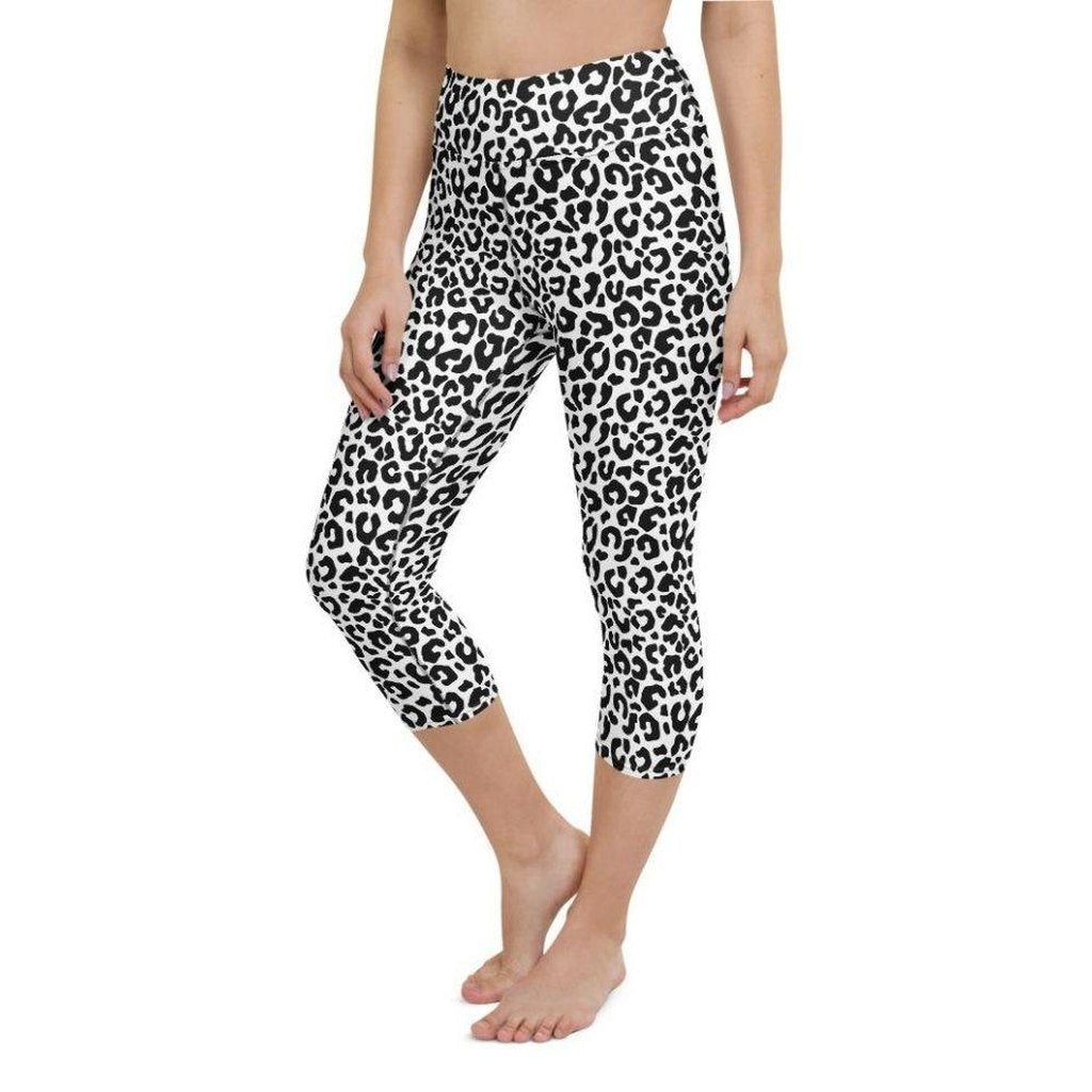 Black & White Leopard Yoga Capris