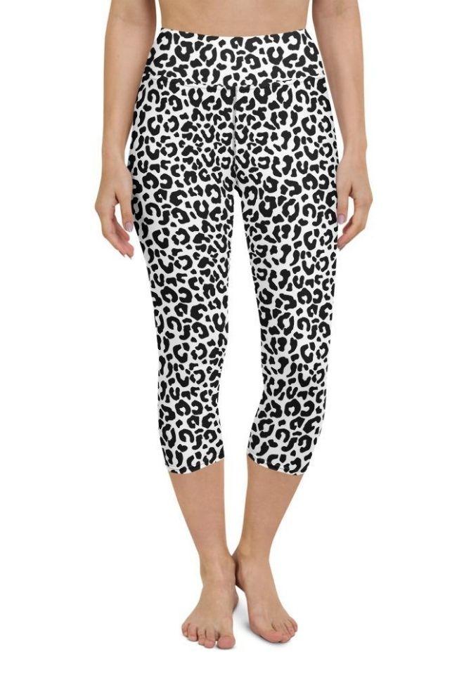 Black & White Leopard Yoga Capris