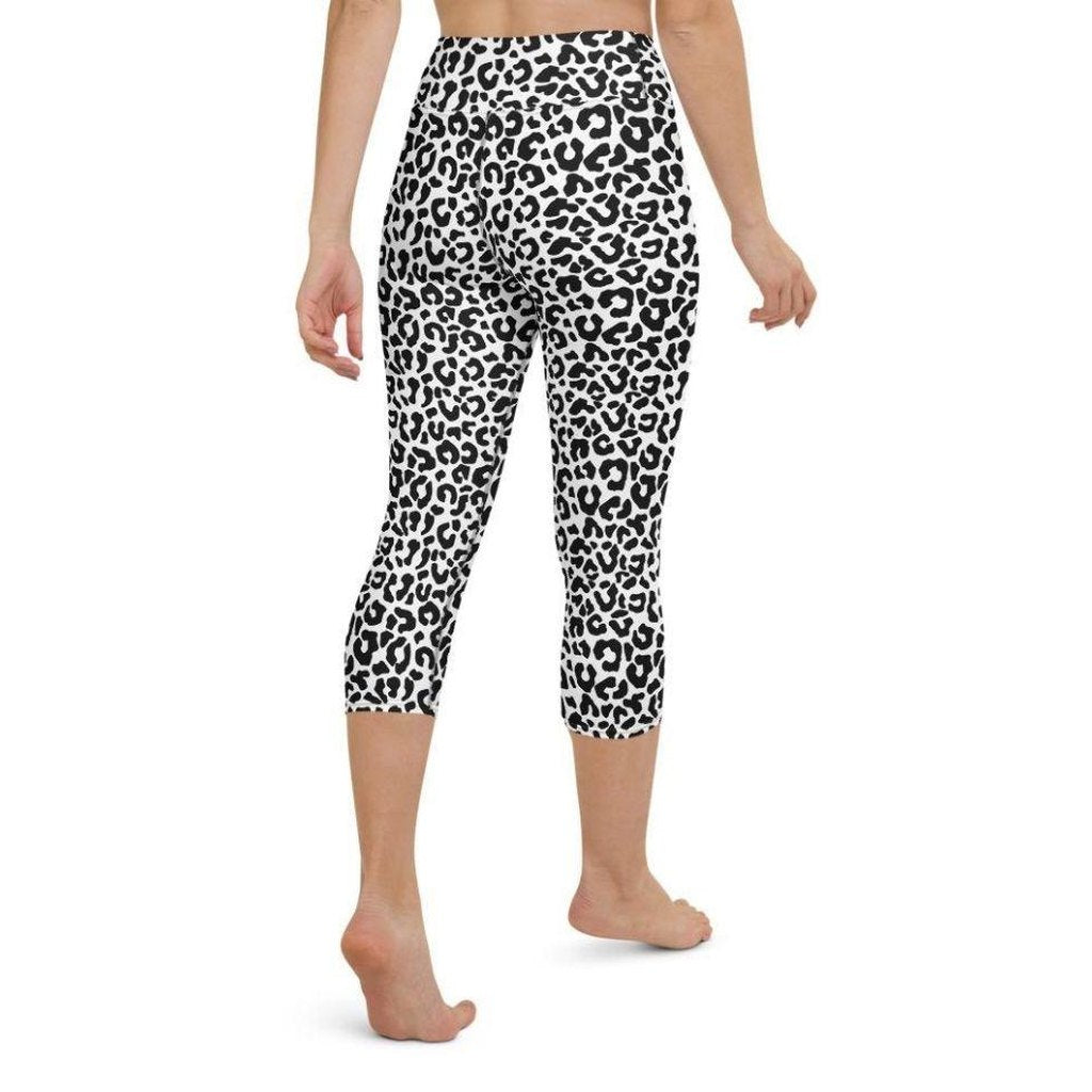 Black & White Leopard Yoga Capris