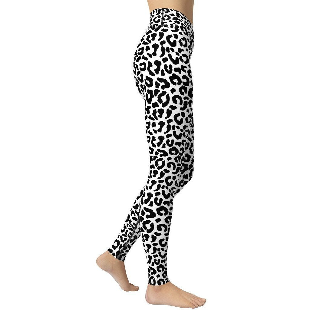 Black & White Leopard Yoga Leggings