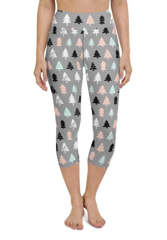 Cute Minimalistic Christmas Yoga Capris