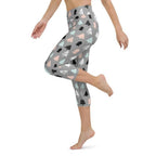 Cute Minimalistic Christmas Yoga Capris