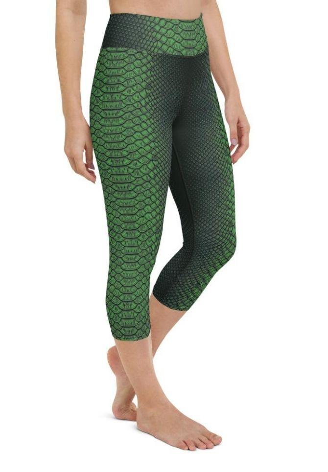 Green Crocodile Pattern Yoga Capris