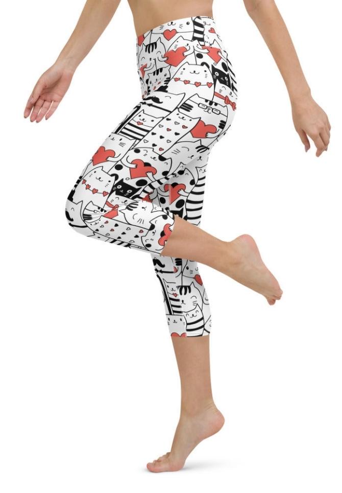 Kitties in Love Yoga Capris