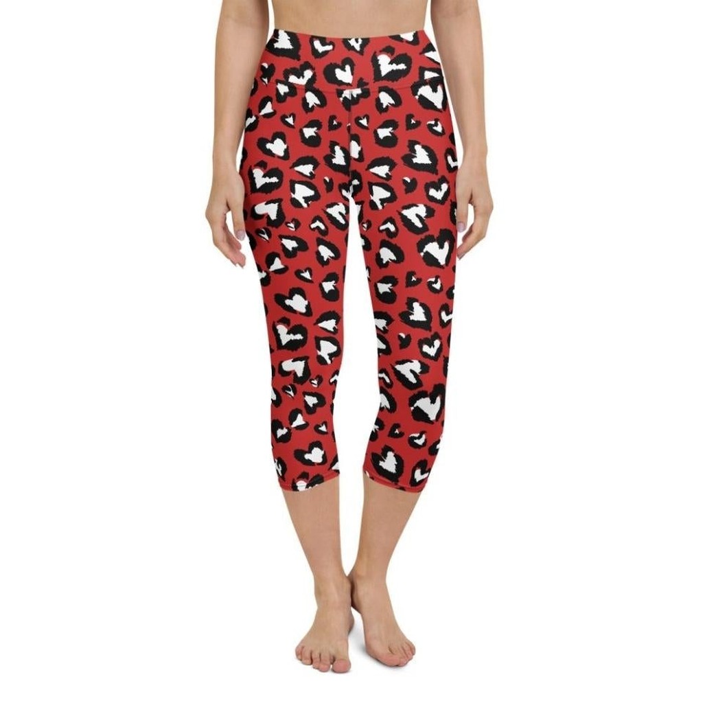 Leopard Hearts Yoga Capris