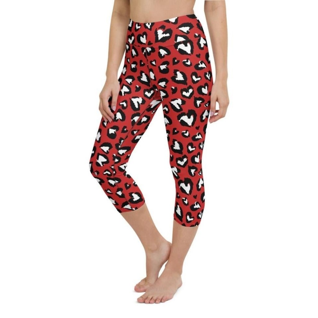 Leopard Hearts Yoga Capris
