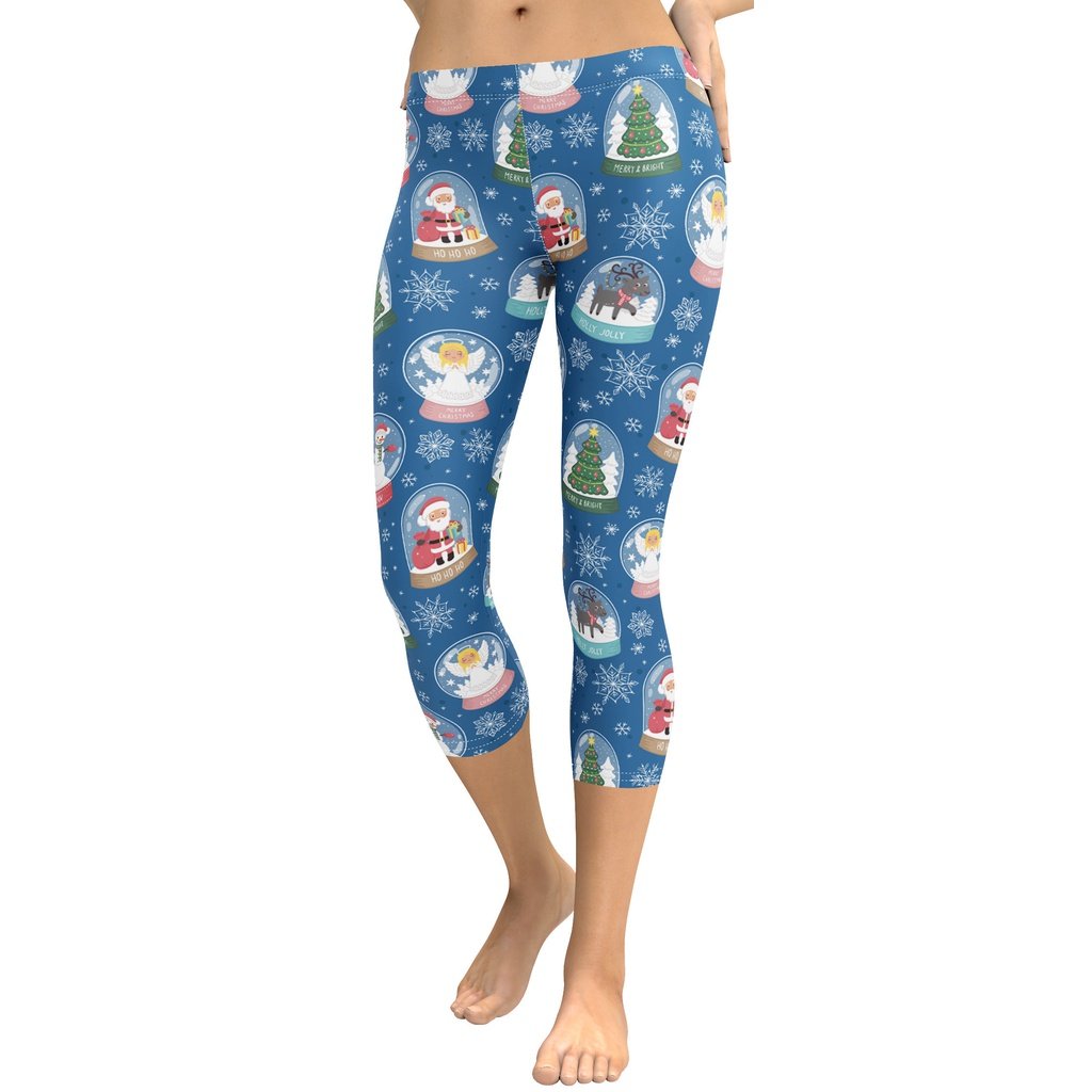 Snow Globe Pattern Capris